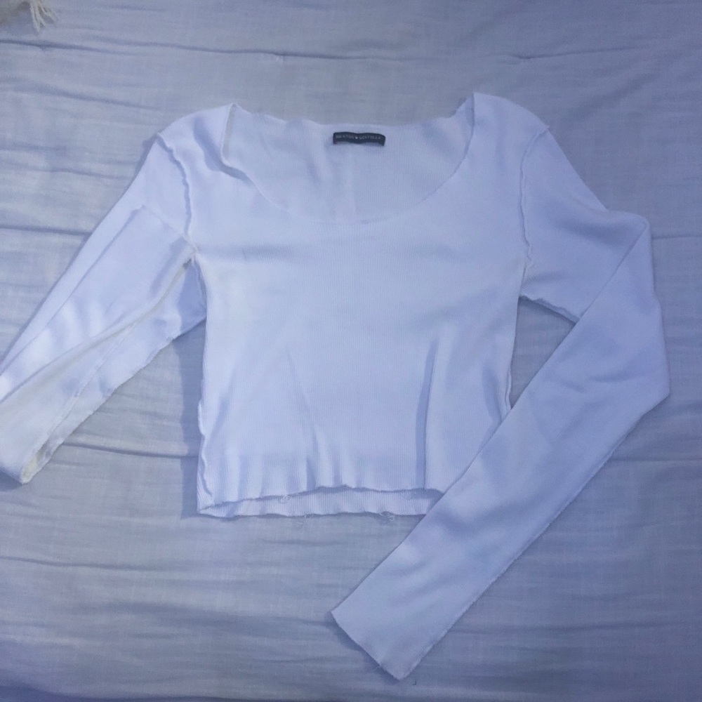 BRANDY MELVILLE TOP